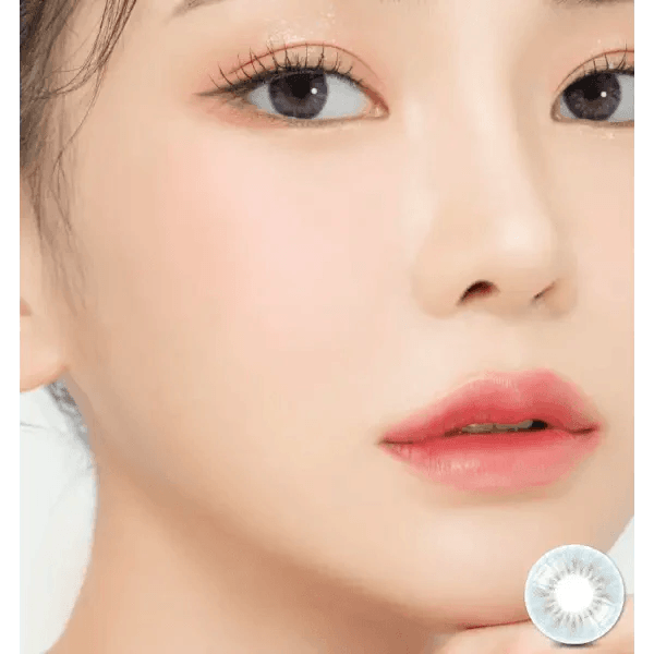 LensRang iWWi Ailleen Blue — model portrait showing the contact lens look