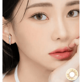 LensRang iWWi Ailleen Brown — model portrait showing the contact lens look