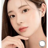 LensRang iWWi Iwwing Black — model portrait showing the contact lens look