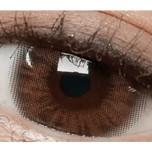 LensRang iWWi Iwwinka Brown — single-eye close-up showing the contact lens appearance