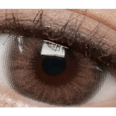 LensRang iWWi Iwwinka Hazel — single-eye close-up showing the contact lens appearance