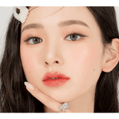 LensRang Iwwitch Blue — model portrait showing the contact lens look