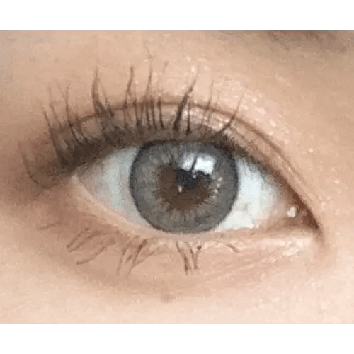 LensRang Iwwitch Gray — single-eye close-up showing the contact lens appearance