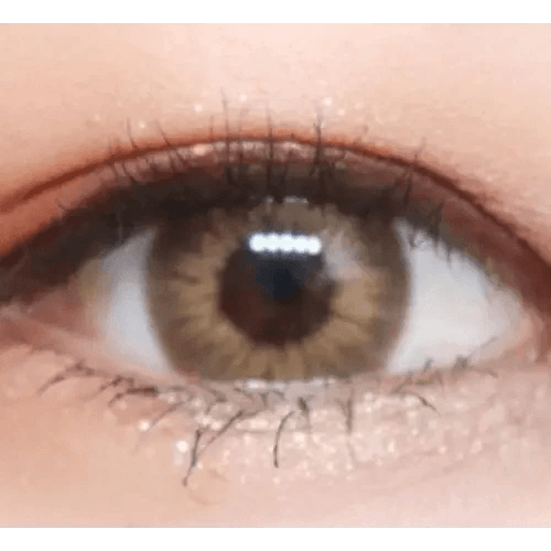 LensTown Kakao Friends Ryan Brown — single-eye close-up showing the contact lens appearance