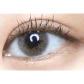 LensTown Kiralet Brown Toric — single-eye close-up showing the contact lens appearance