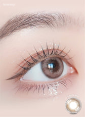 LensRang Credit Brown — single-eye close-up showing the contact lens appearance
