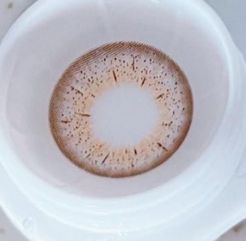 LensRang iWWi Puella Brown — close-up of the contact lens design