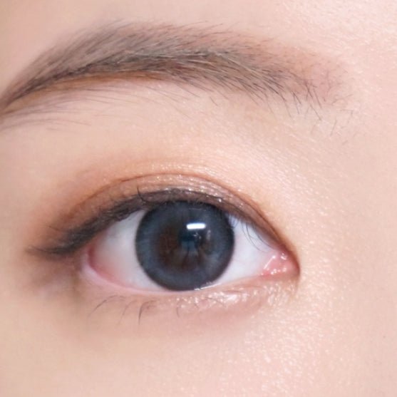 LensTown 247 Bom Gray colored contact lens, 13.4mm graphic diameter, Monthly wear