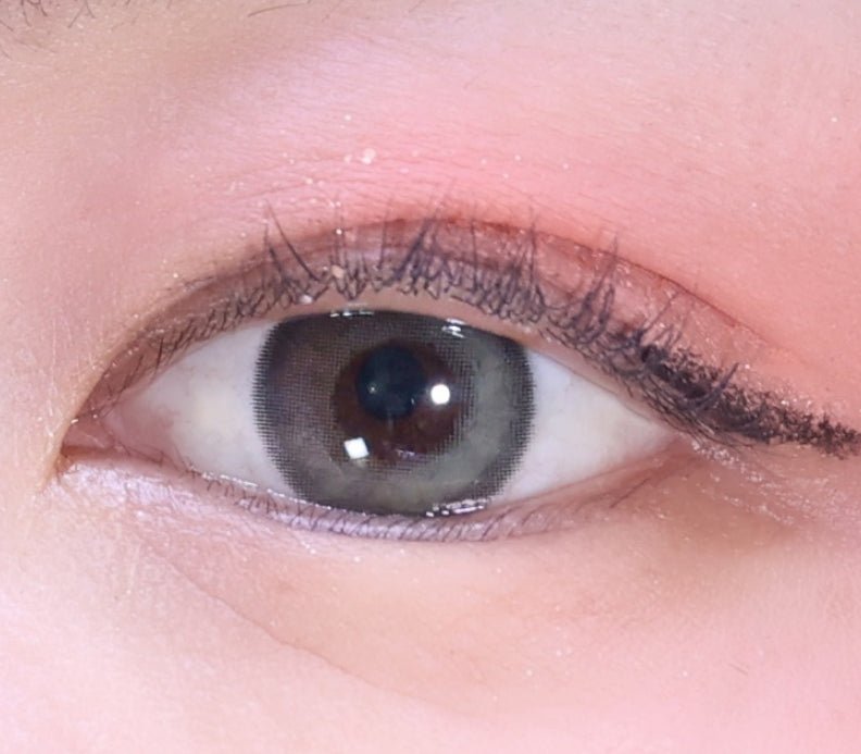 LensTown Palm 3color Olive colored contact lens, 12.9mm graphic diameter, 3-6 Months wear
