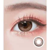 LensTown Tobetter Big Brown — single-eye close-up showing the contact lens appearance