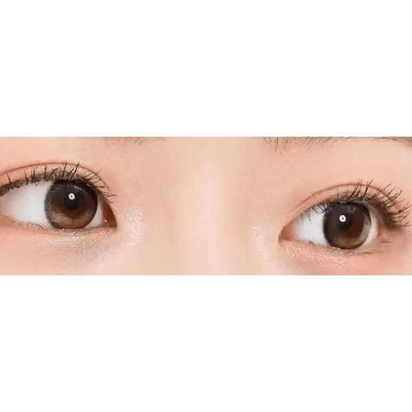 LensTown Tobetter Black — both eyes wearing the contact lenses