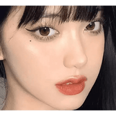 LensTown Tobetter Black 1day (10p) — model portrait showing the contact lens look