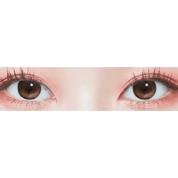 LensTown Tobetter Black 1day (10p) — both eyes wearing the contact lenses