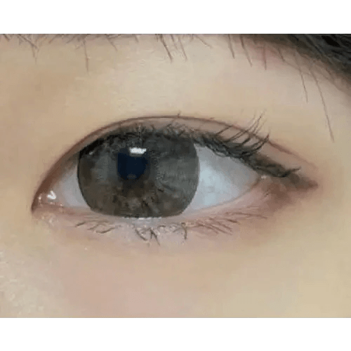 LensTown Vocati Brown — single-eye close-up showing the contact lens appearance