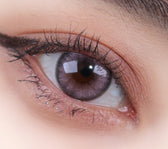 LensVery Blurry Powder Pink colored contact lens, 13.3mm graphic diameter, Monthly wear
