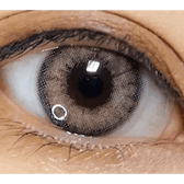 LensVery Silhouette2 Cream Beige Brown — single-eye close-up showing the contact lens appearance