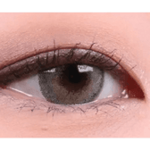 LensVery Silhouette Gray (10p) — single-eye close-up showing the contact lens appearance