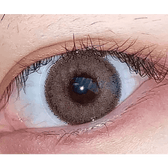 LensVery Silhouette1 Hazel — single-eye close-up showing the contact lens appearance