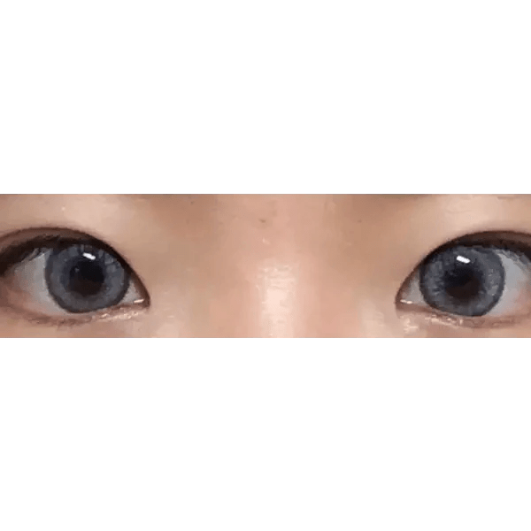 LensVery Venti Ann Gray — both eyes wearing the contact lenses