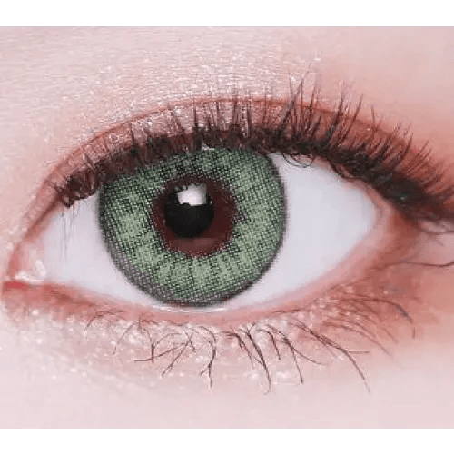 LensVery VeryTok Spring Green — single-eye close-up showing the contact lens appearance