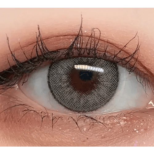 LensVery VeryTok Urban Gray — single-eye close-up showing the contact lens appearance
