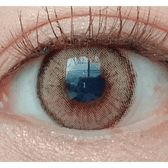 LensVery Wonder Eye Circle Hazel — single-eye close-up showing the contact lens appearance