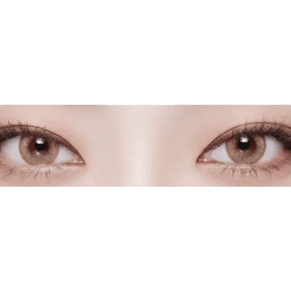 LensVery Wonder Eye Hazel — both eyes wearing the contact lenses