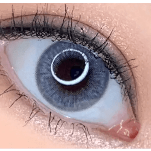 LensVery Wonder Eye Light Gray — single-eye close-up showing the contact lens appearance