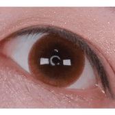LensTown Lighly Classic Light Brown (20p) — single-eye close-up showing the contact lens appearance
