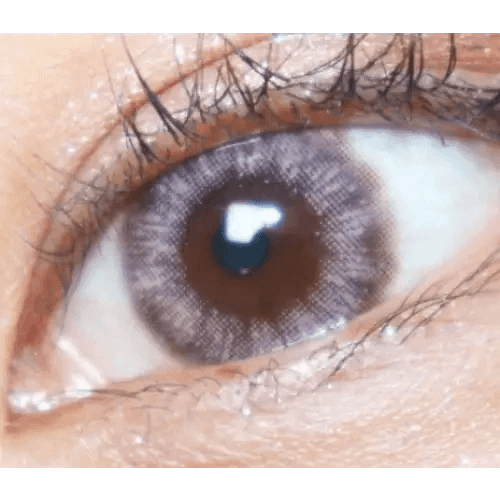 LensTown Lighly Lily Pink (20p) — single-eye close-up showing the contact lens appearance