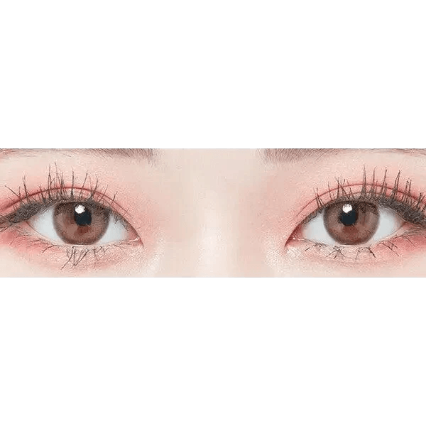 LensTown Lighly Mellow Brown (20p) — both eyes wearing the contact lenses