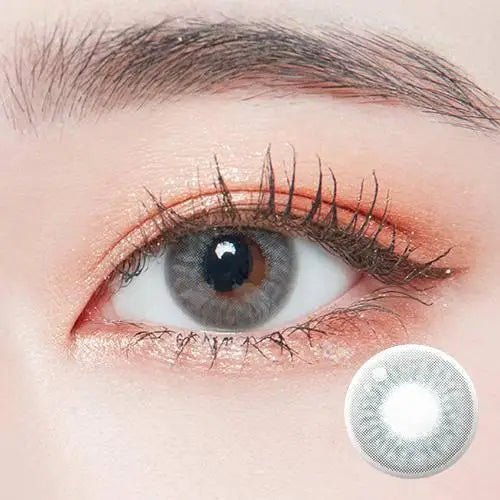 LensTown Lighly Pure Gray (20p) — single-eye close-up showing the contact lens appearance