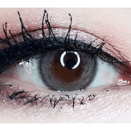 LensTown Lighly Rose Gray (30p) — single-eye close-up showing the contact lens appearance
