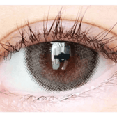 LensTown Lighly Rose Gray (30p) — single-eye close-up showing the contact lens appearance