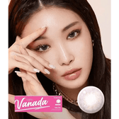 LensTown Lighly Vanada Berry Pink (20p) — model portrait showing the contact lens look
