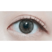 Olens Loving U Brown — single-eye close-up showing the contact lens appearance