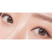 Olens Loving U Brown — both eyes wearing the contact lenses