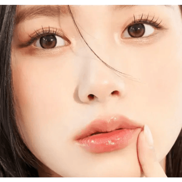 LensVery Lumie Soft Black colored contact lens, 13.1mm graphic diameter, Monthly wear