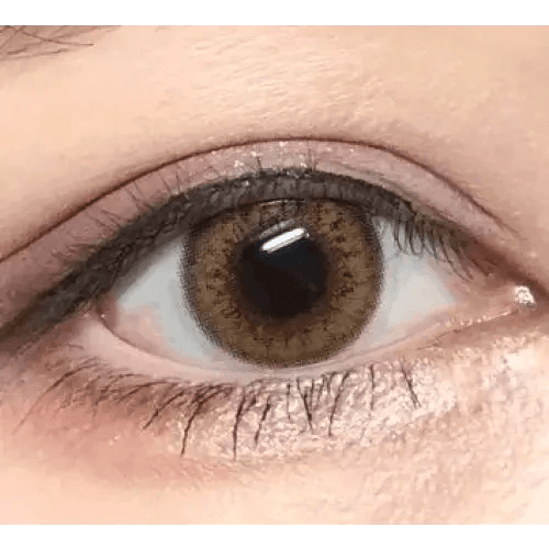 LensRang Mad Eye Brown — single-eye close-up showing the contact lens appearance