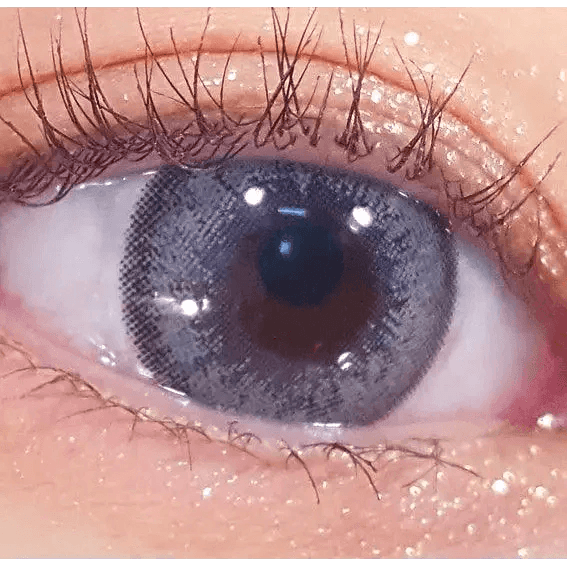 LensRang Mad Eye Gray — single-eye close-up showing the contact lens appearance