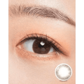 Olens Marry Me Choco — single-eye close-up showing the contact lens appearance