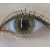 Olens Marry Me Honey Brown — single-eye close-up showing the contact lens appearance