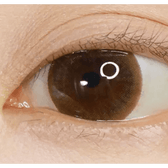Olens Misty Romantic Hazel (20p) — single-eye close-up showing the contact lens appearance
