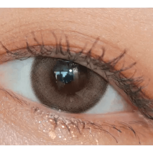 Olens Mood Night 1Day Mood Brown (20p) — single-eye close-up showing the contact lens appearance