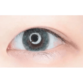 LensTown New Vanilla Candy Berry — single-eye close-up showing the contact lens appearance