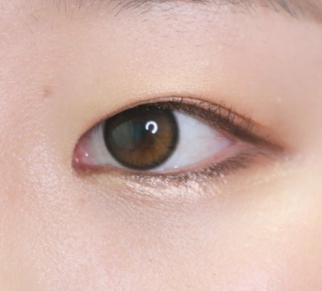 Olens Glowy Black Toric (For astigmatism) colored contact lens, 13.1mm graphic diameter, Monthly wear