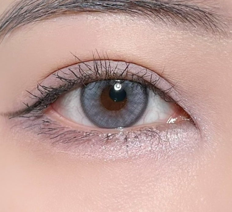 Olens Nella Ash Gray colored contact lens, 13.3mm graphic diameter, Monthly wear