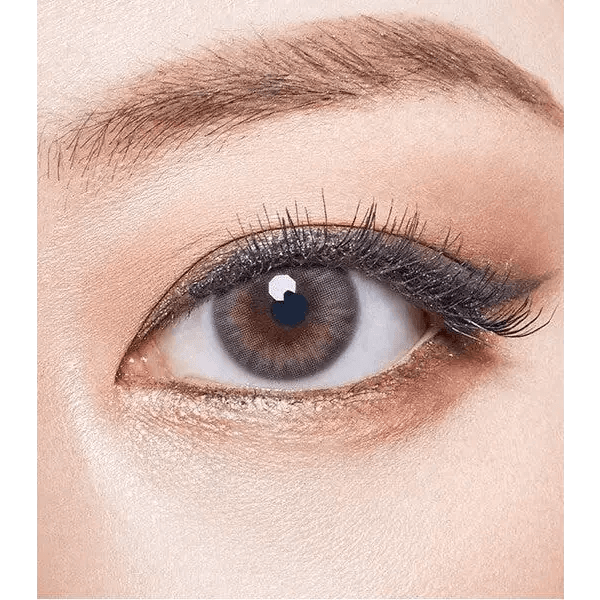 Olens Spanish Gray (20p) — single-eye close-up showing the contact lens appearance