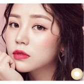 Olens Vogue Brown — model portrait showing the contact lens look