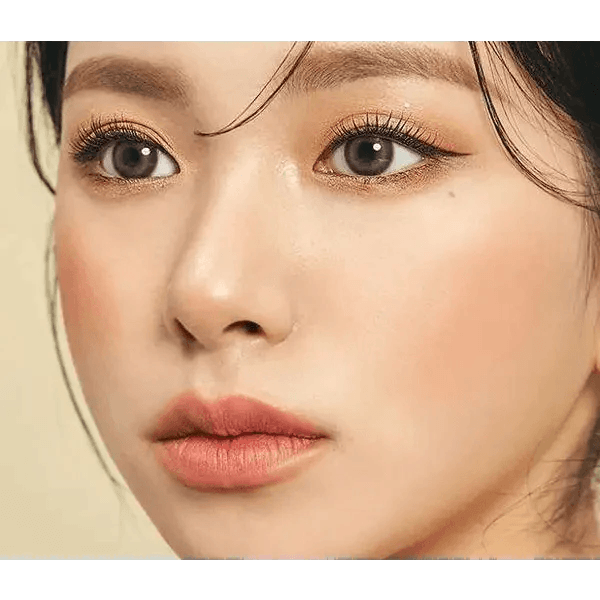 LensTown Olly 2 Pink — model portrait showing the contact lens look